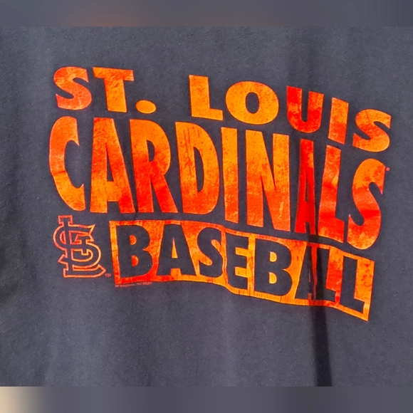 St. Louis Cardinals tshirt - Picture 2 of 4